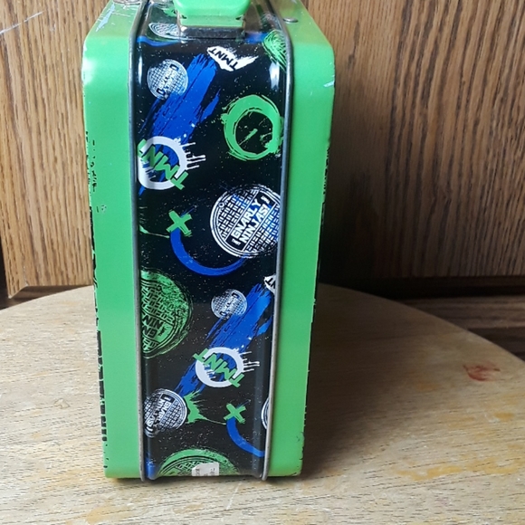 Teenage Mutant Ninja Turtles GreenTin Box 2015 - Picture 6 of 16